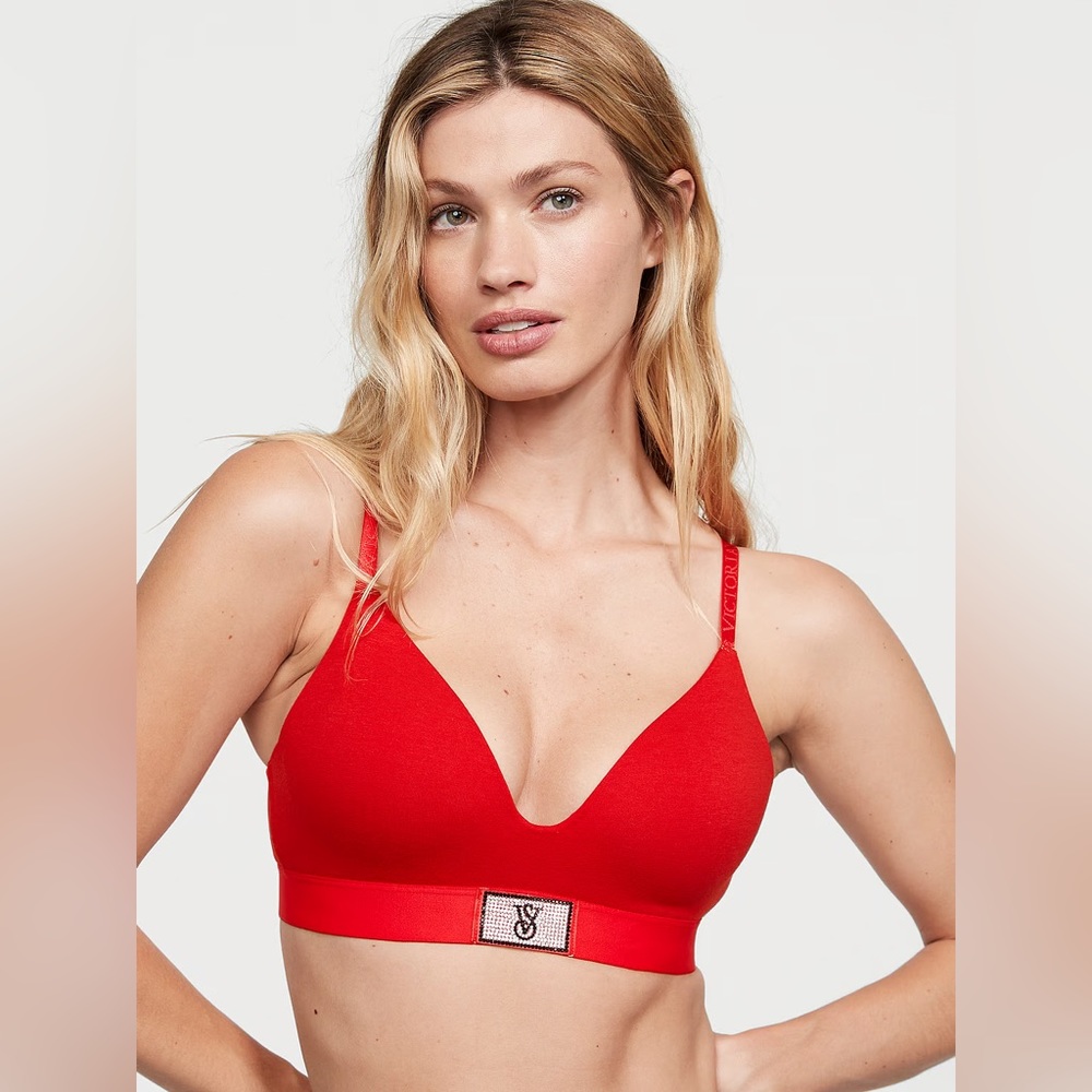 THE T-SHIRT
Shine Patch T-Shirt Wireless Bra